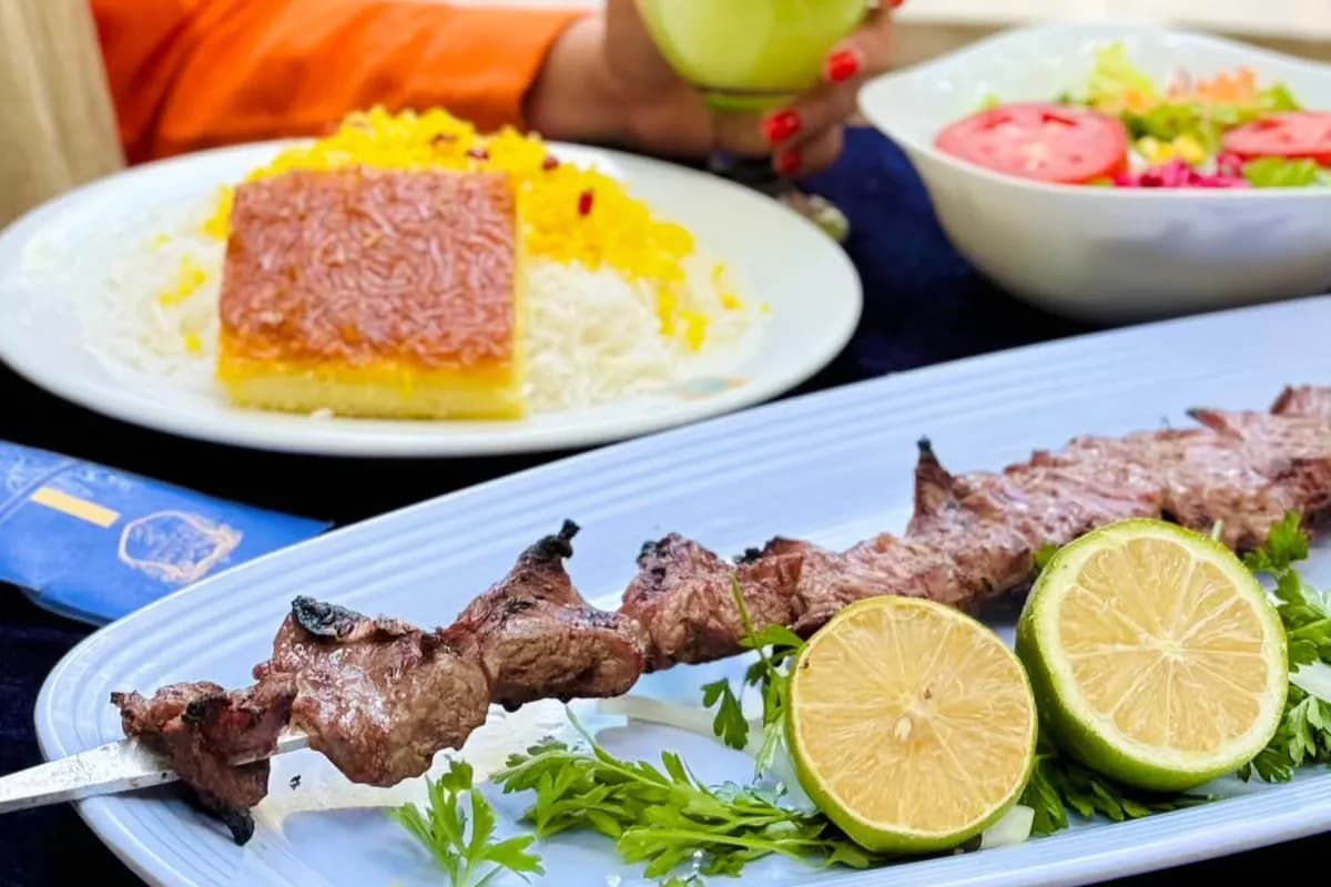 https://s2.webstatic.net/post/eram-restaurant-first-choice-authentic-iranian-cuisine/175428641063355b-1200x800.webp
